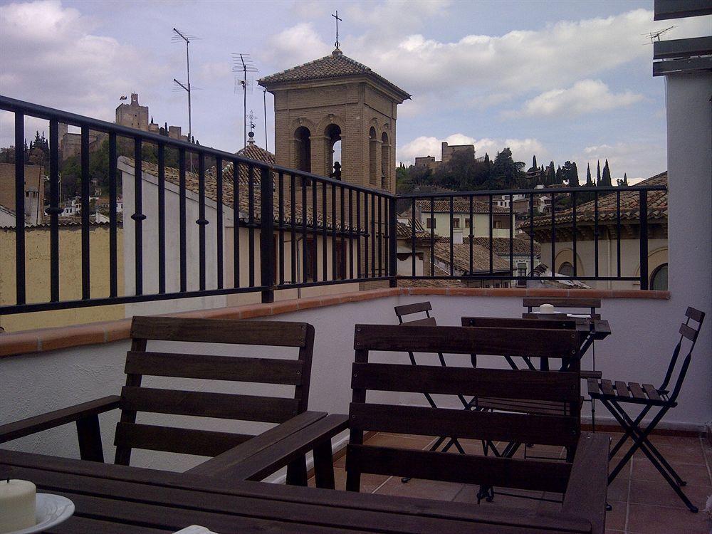 Elvira Aparthotel