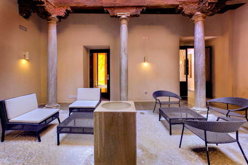 Aparthotel Elvira Granada