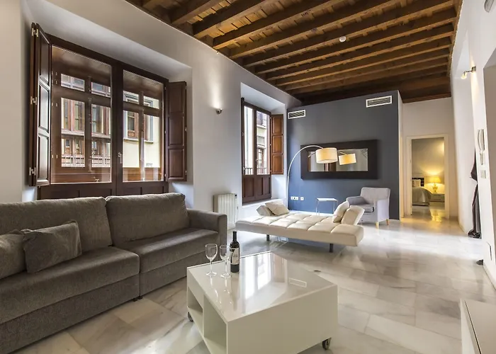 Tuguest Elvira Suites