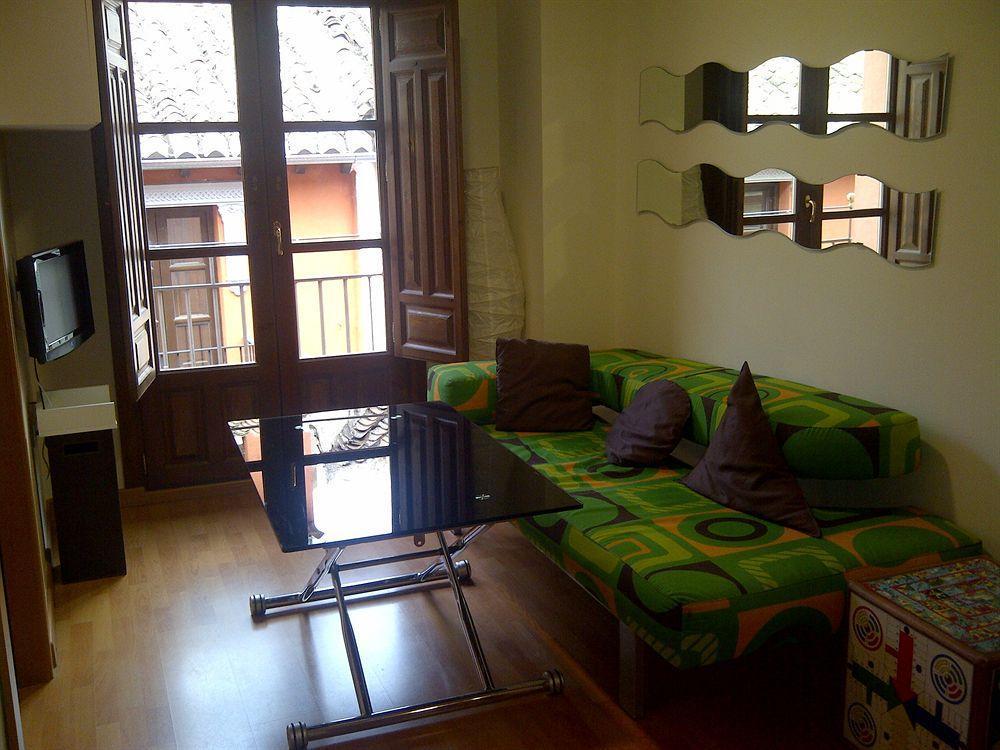 Aparthotel Tuguest Elvira 3*