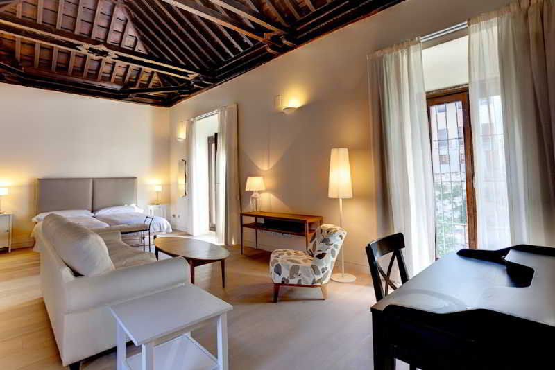 Aparthotel Tuguest Elvira 3*
