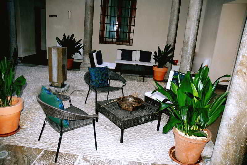 Aparthotel Tuguest Elvira